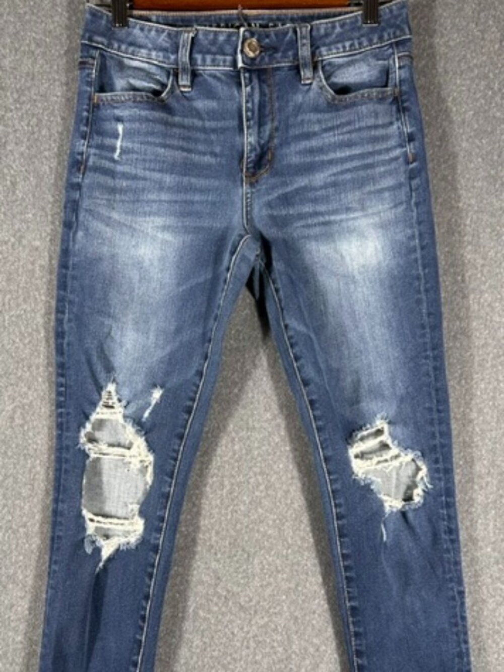 American Eagle Womens 4 Super Hi-Rise Jegging Next Level Stretch Distressed